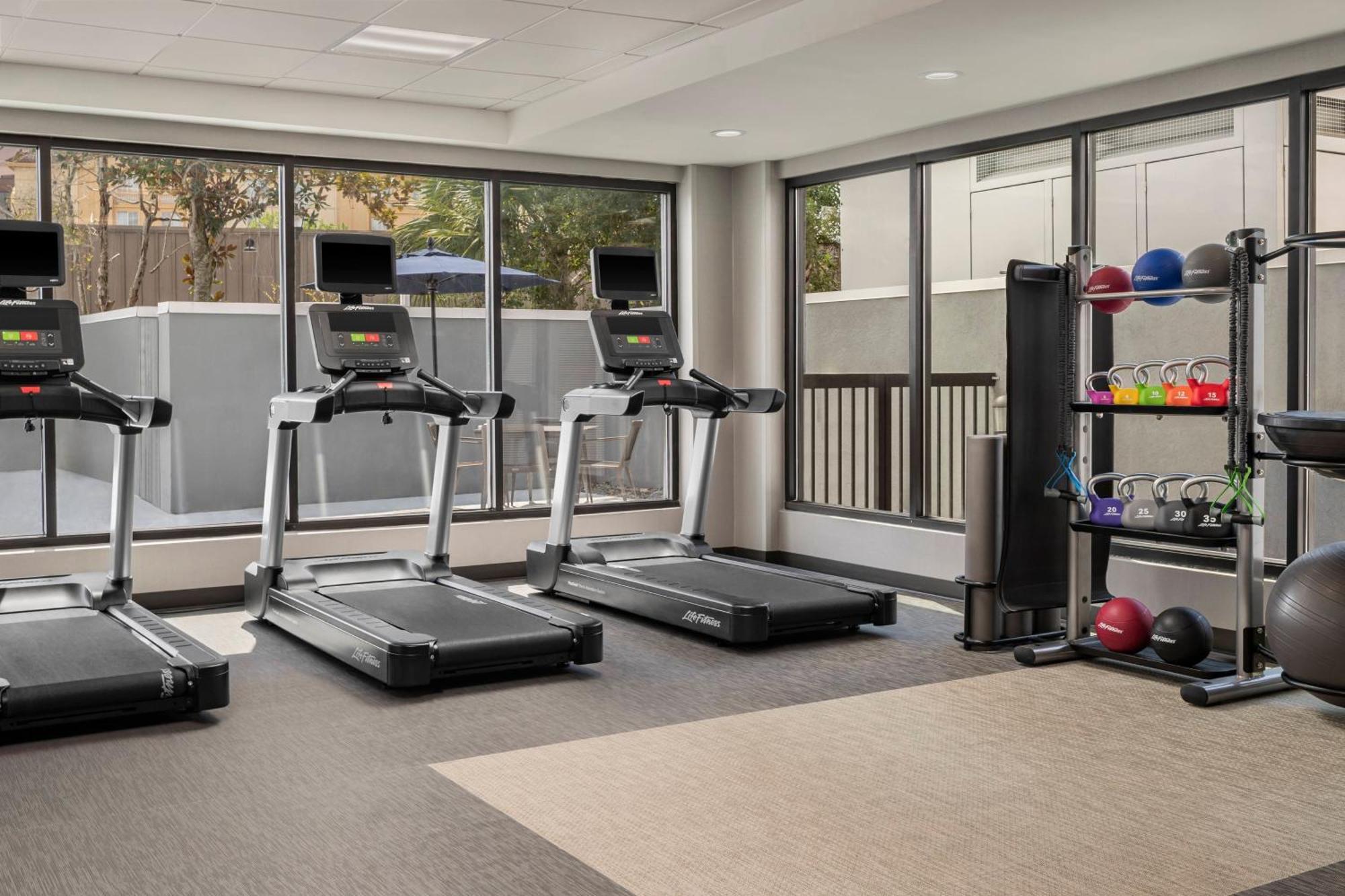 Courtyard Butler Boulevard 3*