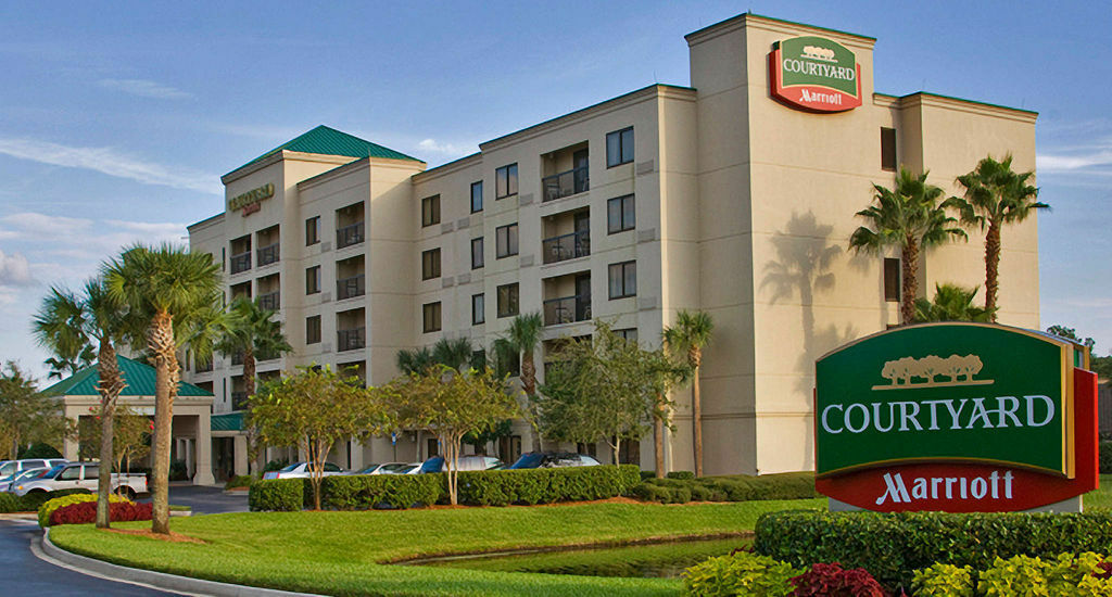 Hotel Courtyard Butler Boulevard