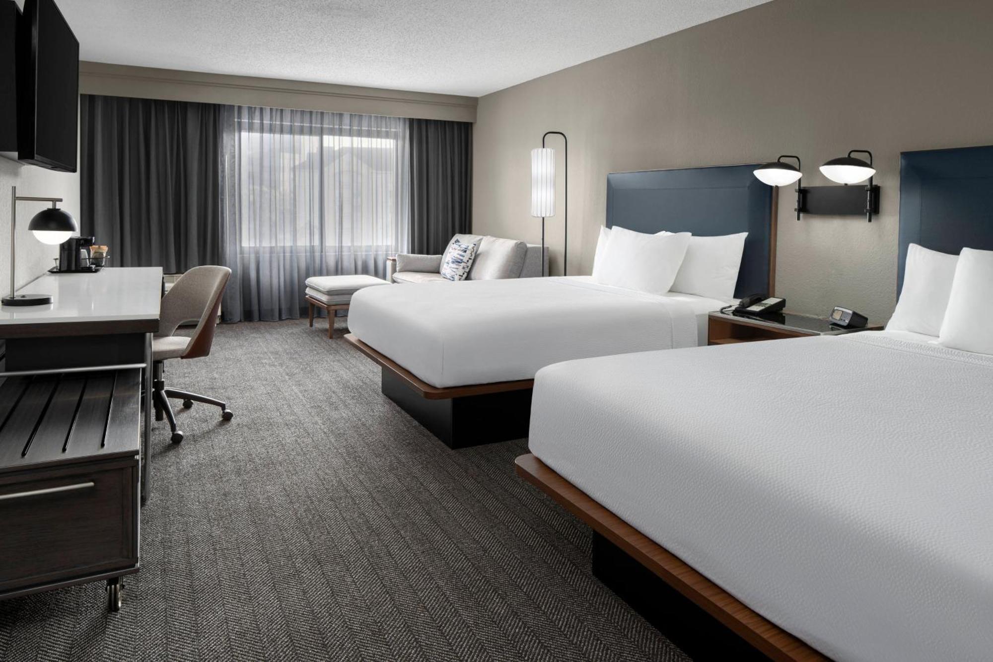 Courtyard Butler Boulevard Hotel Jacksonville