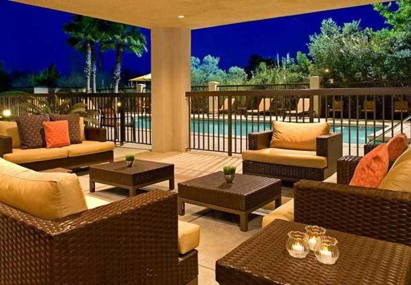Hotel Courtyard Butler Boulevard 3*